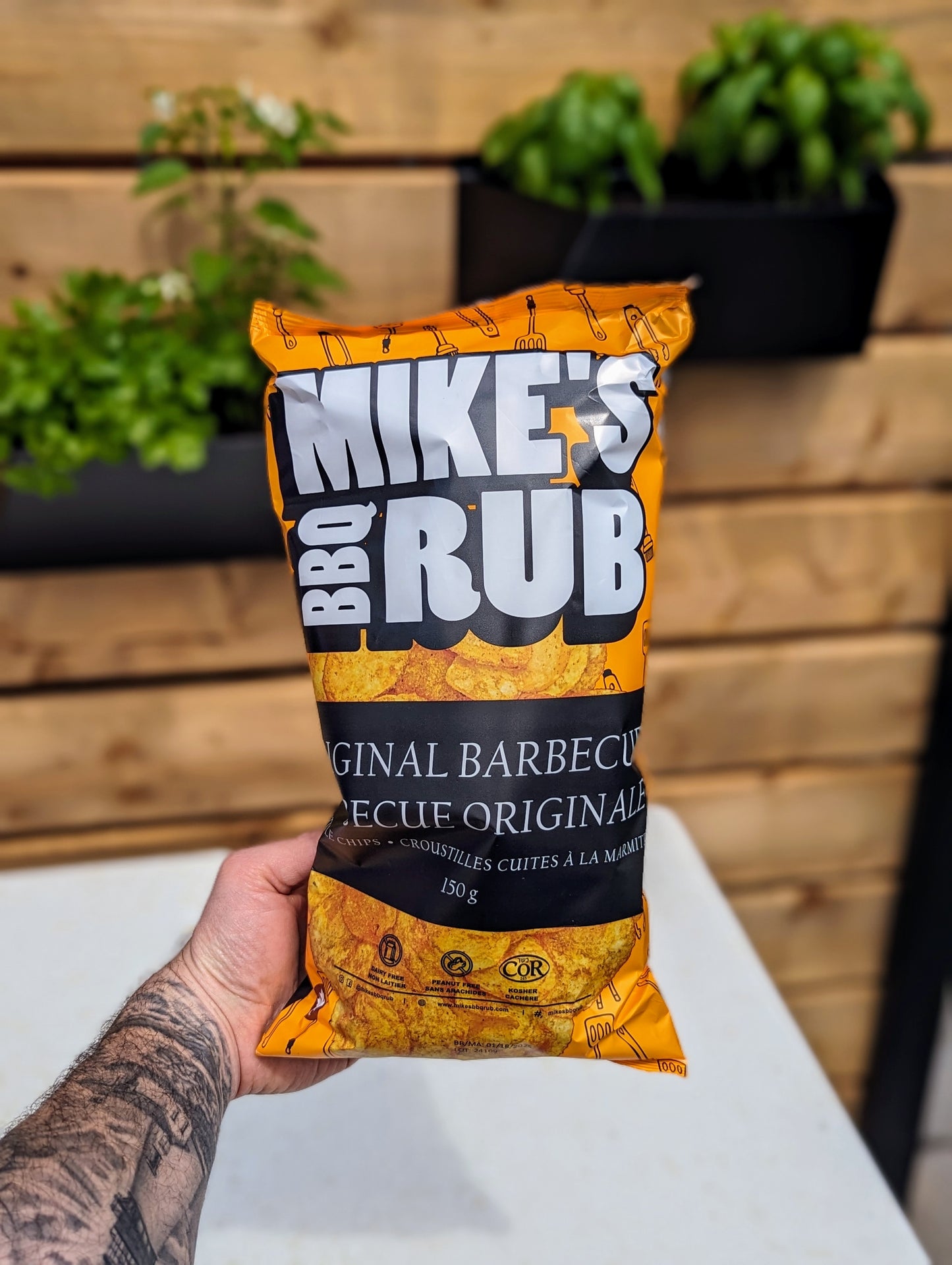 Close-up of original barbecue kettle chips with smoky seasoning